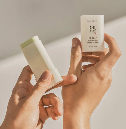 BEAUTY OF JOSEON - Matte Sun Stick : Mugwort+Camelia SPF 50+ PA++++ 18g - Sonnenstick